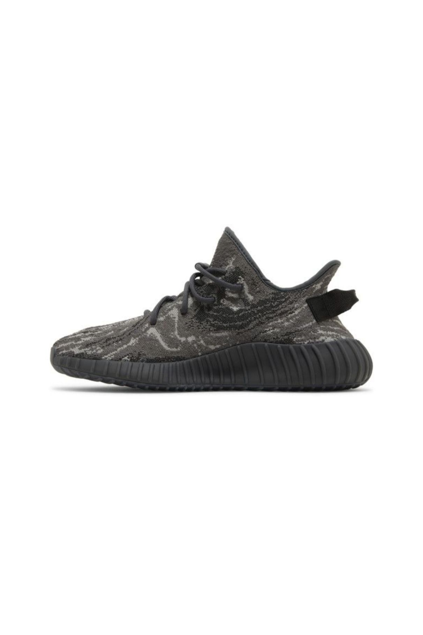 YEEZY 350 V2 DARK SALT
